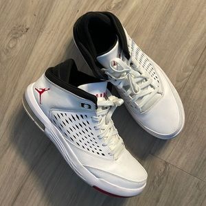 Men's Jordan Flight Origin 4 Basketball Shoe White  Nike 921196-101